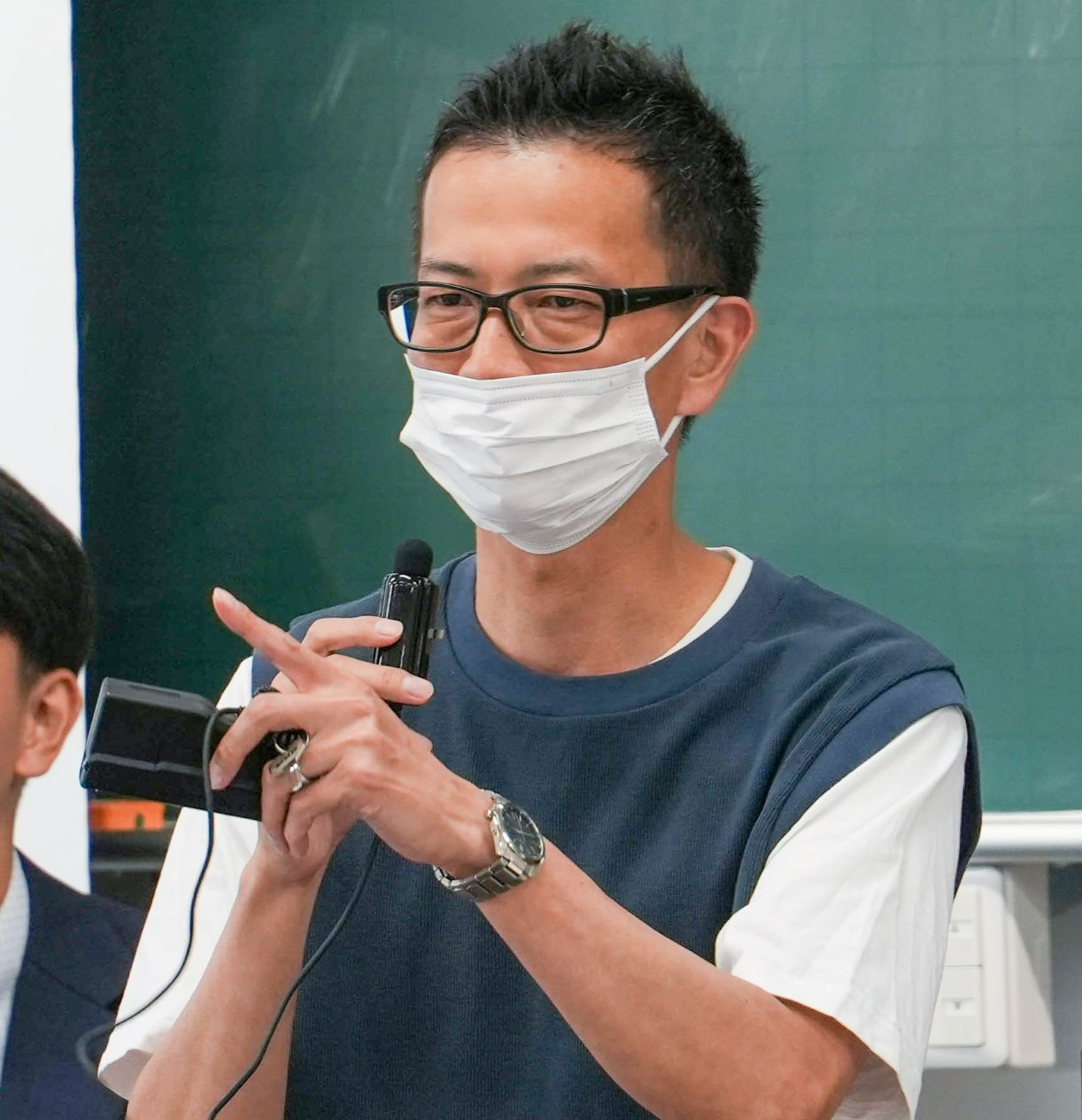 小柳 潤 教授 画像